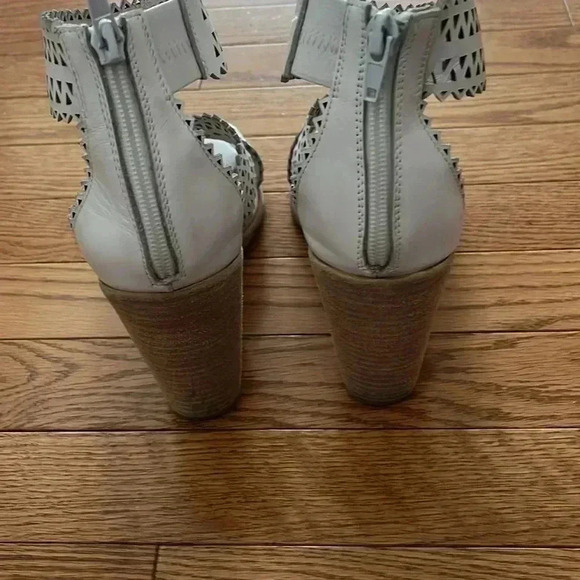 [10]Jeffrey Campbell White Leather Besante St Cut  Out Wedge Sandal - Picture 6 of 9